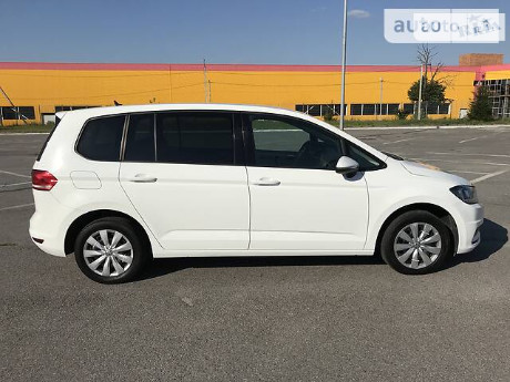 Volkswagen Touran 2016