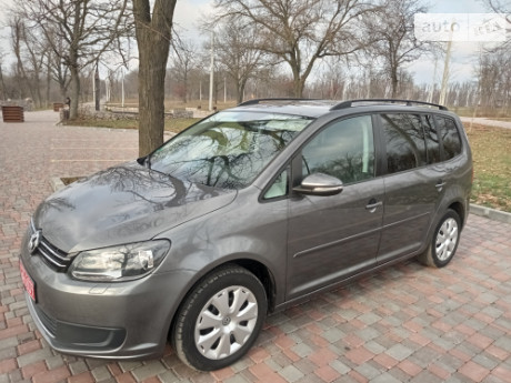 Volkswagen Touran 2011