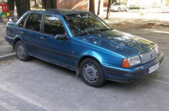 Volvo 460 1990