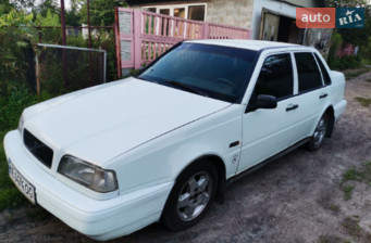 Volvo 460  1993