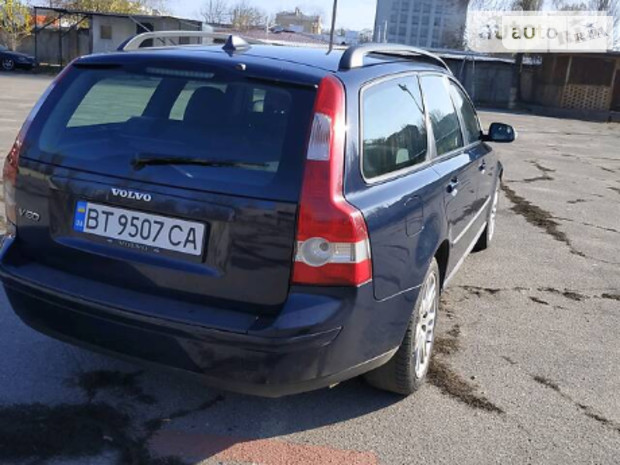 Volvo V50