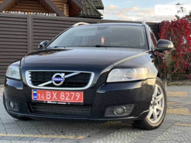 Volvo V50