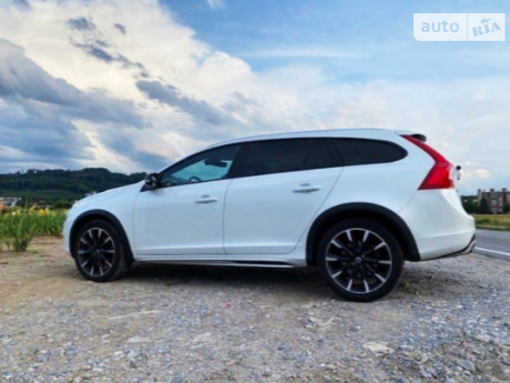 Volvo V60 2016