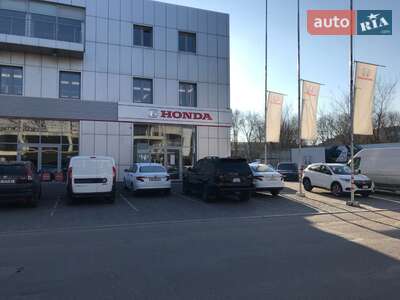 Тестовий автосалон