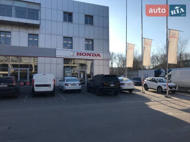 Тестовий автосалон