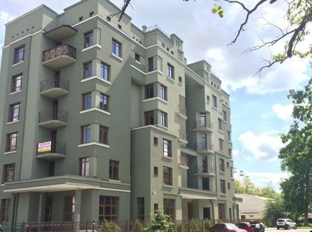 КБ Парковий