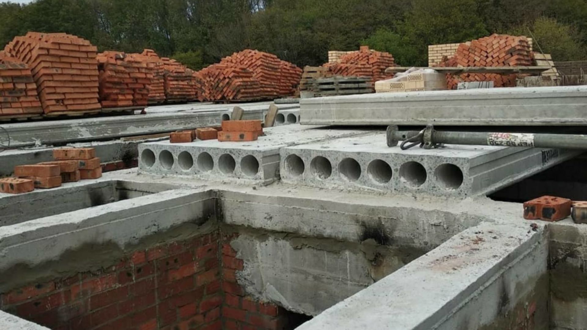 ЖК Millennium Hills хід будівництва фото 202201