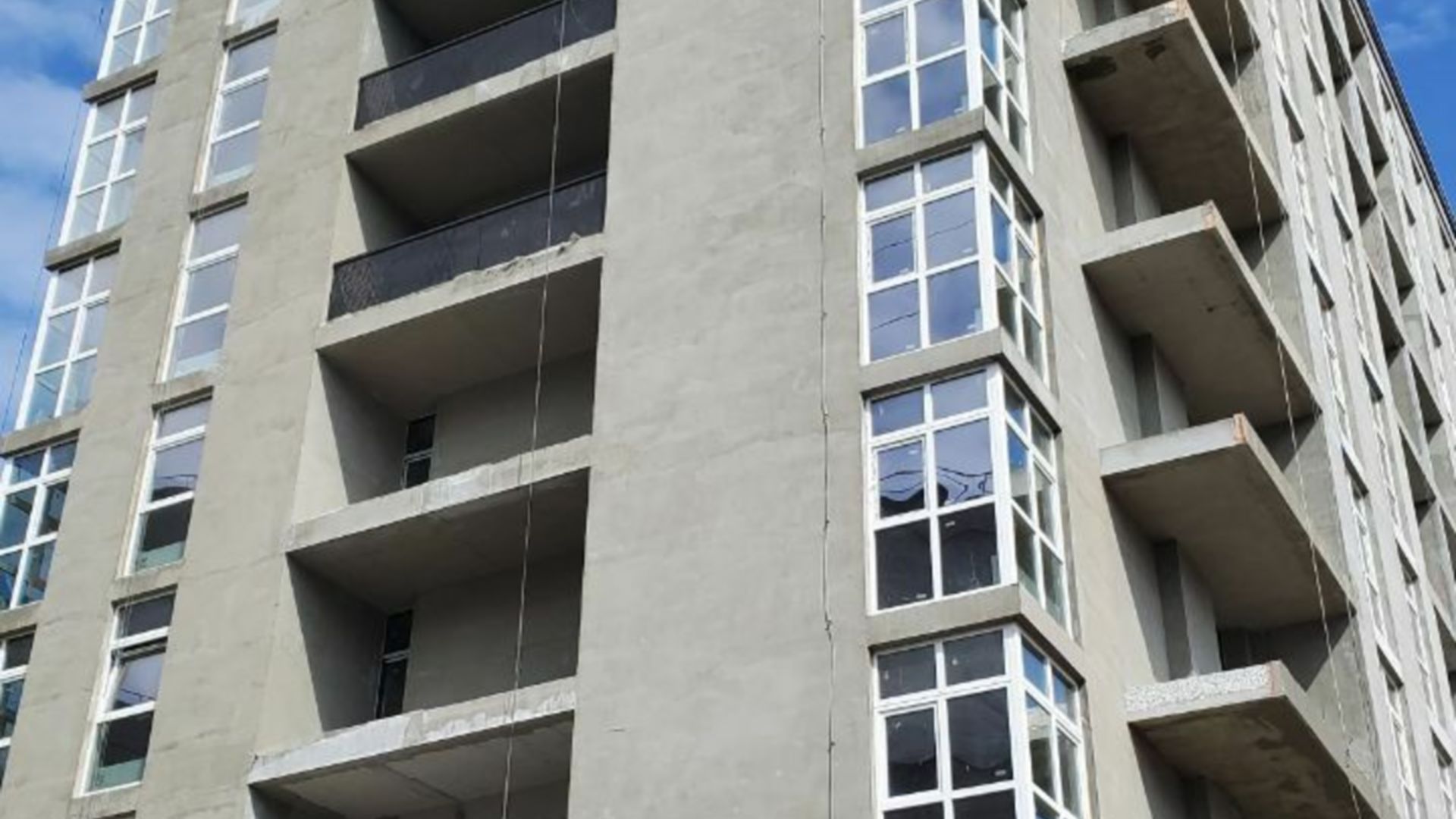 Станом на травень 2021 року ЖК Лотос Хол хід будівництва фото 262997