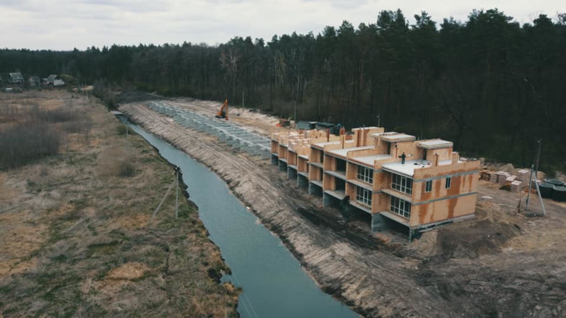 КМ Berega хід будівництва фото 263047