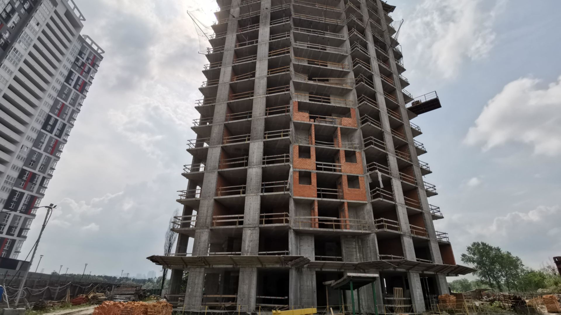 Состоянием на июнь 2021 года ЖК ул. Евгена Маланюка (Сагайдака), 101 ход строительства фото 265977