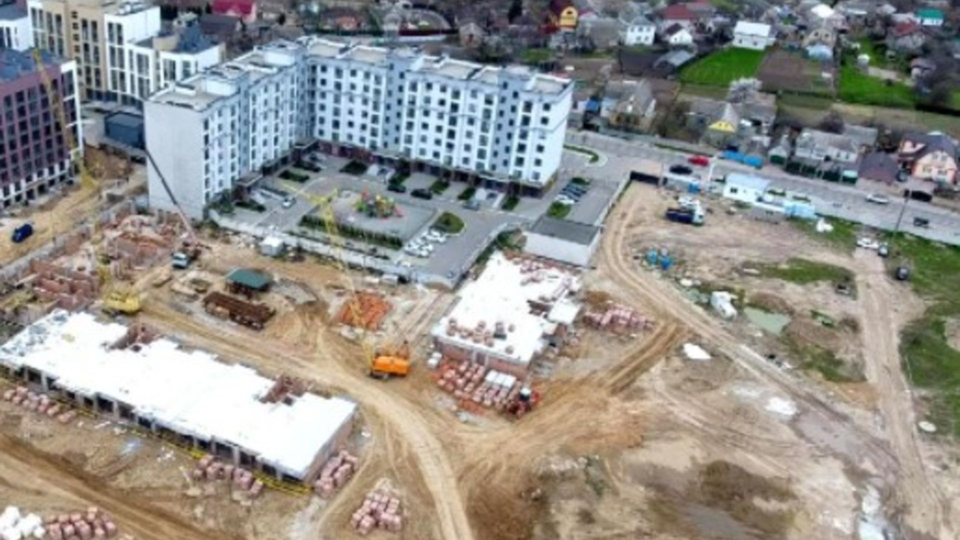 ЖК Новий Хотів хід будівництва фото 266071