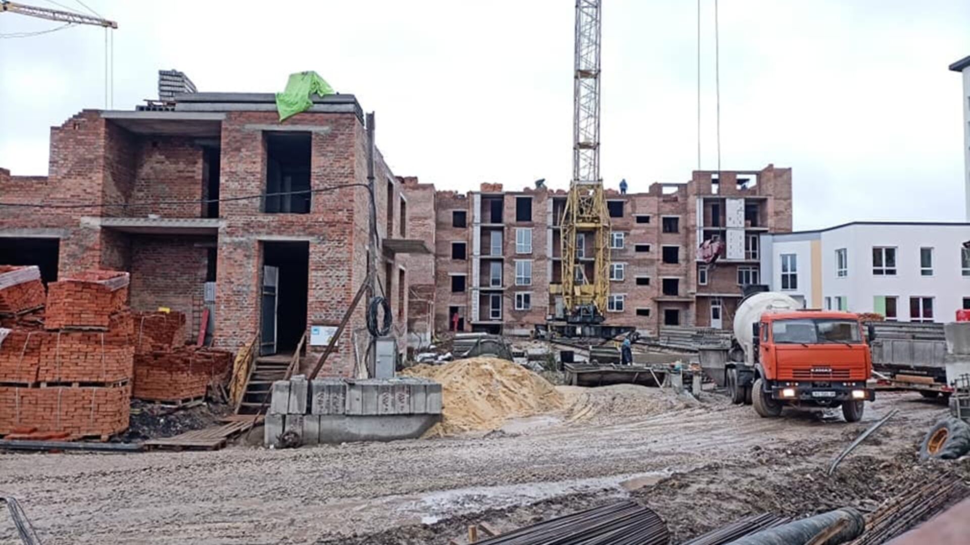 ЖК Рідний дім хід будівництва фото 282568