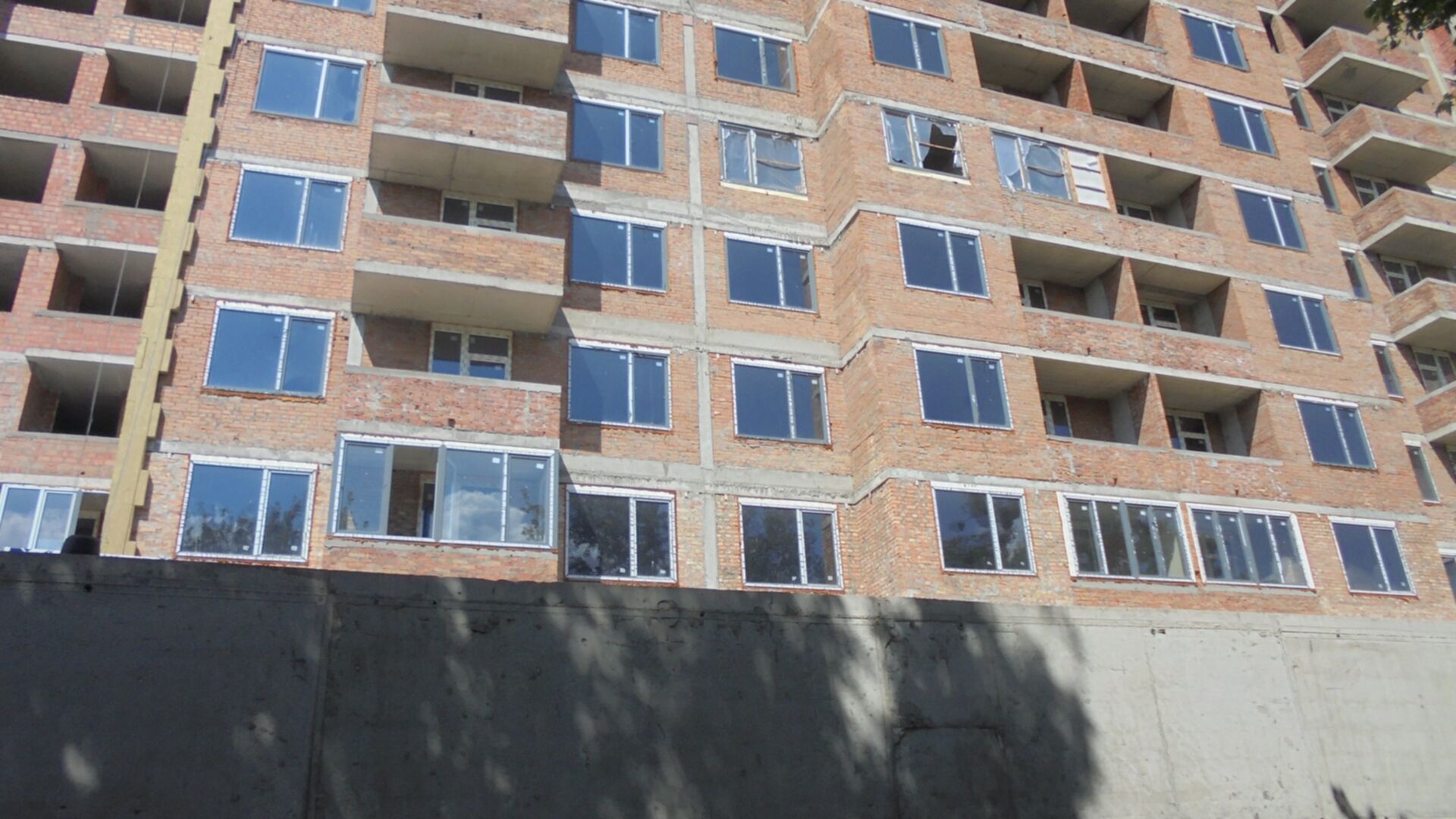 Станом на серпень 2021 року ЖК Кирилівський Гай хід будівництва фото 294941