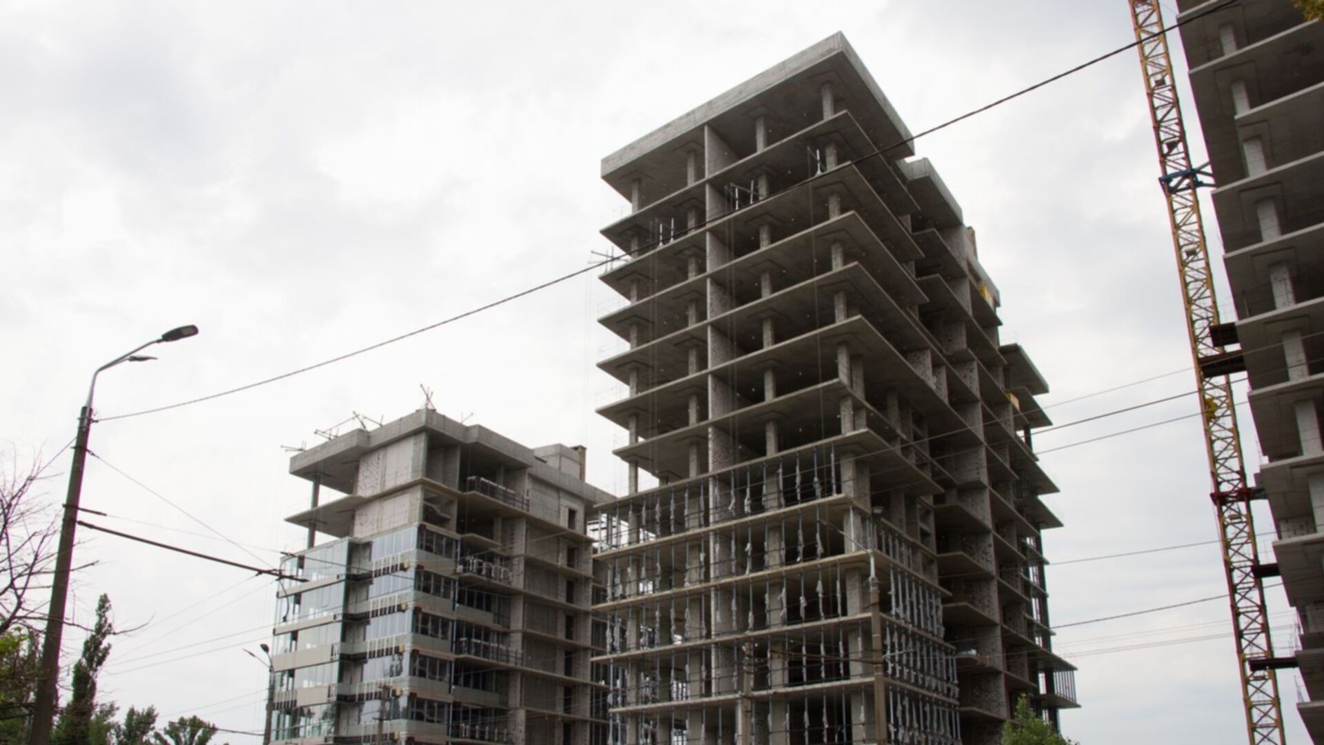 Состоянием на август 2021 года Апарт-комплекс Port City ход строительства фото 299897