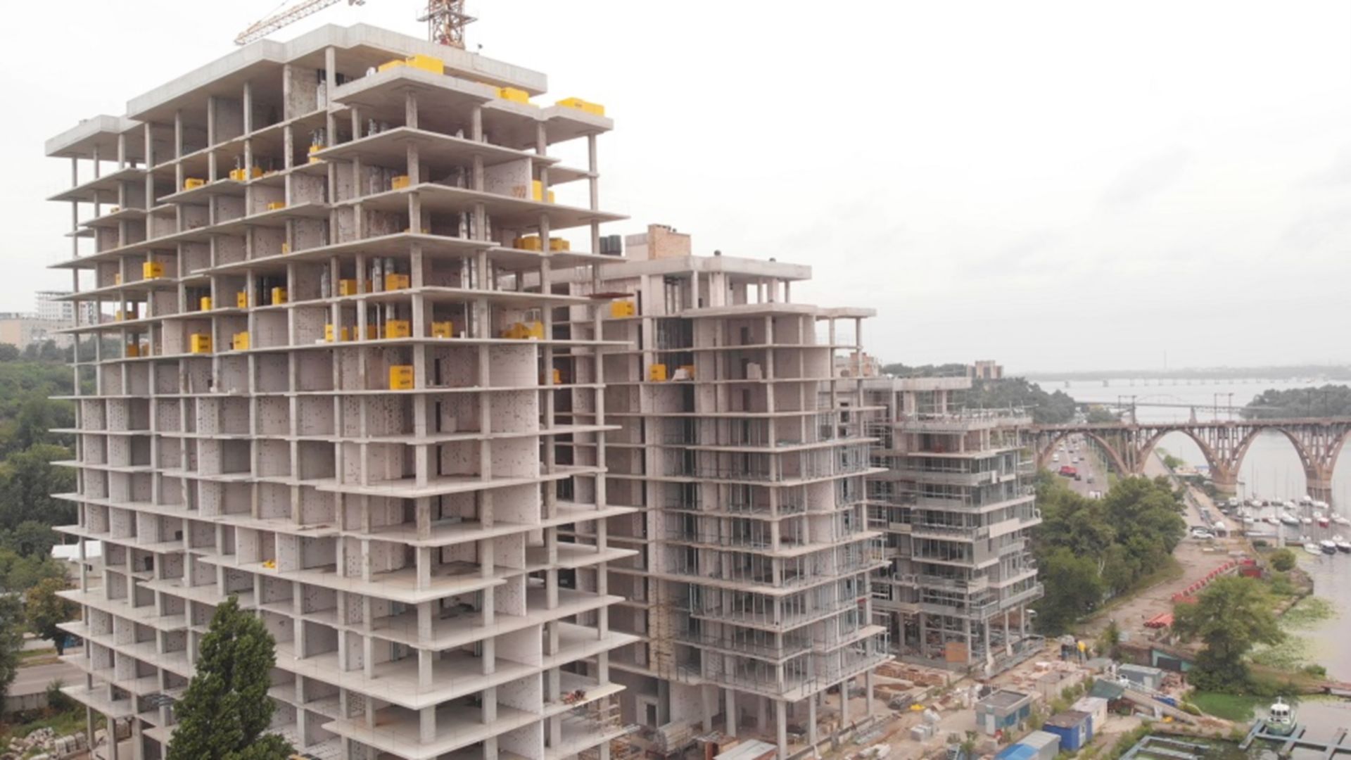 Состоянием на август 2021 года Апарт-комплекс Port City ход строительства фото 300979