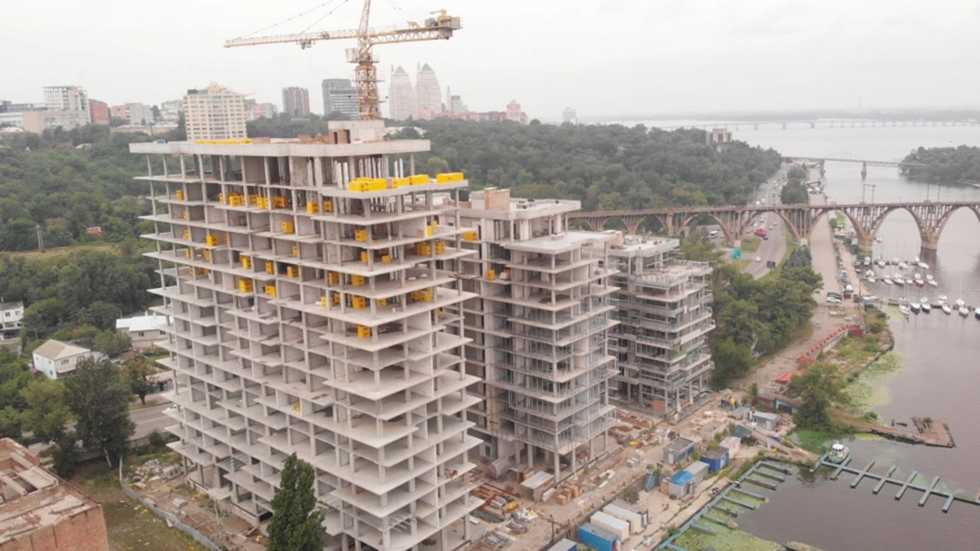 Состоянием на август 2021 года Апарт-комплекс Port City ход строительства фото 300980