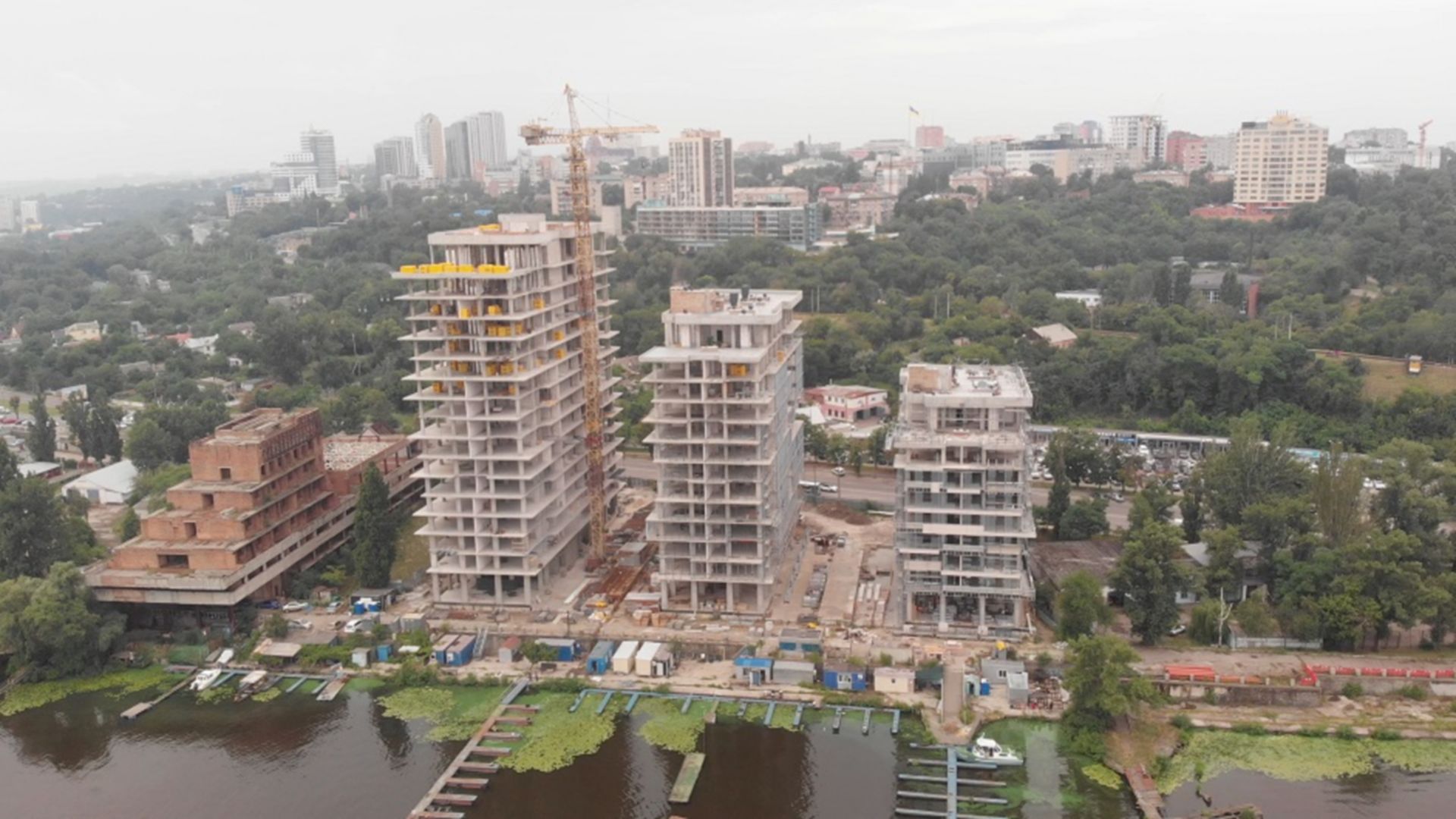 Состоянием на август 2021 года Апарт-комплекс Port City ход строительства фото 300981