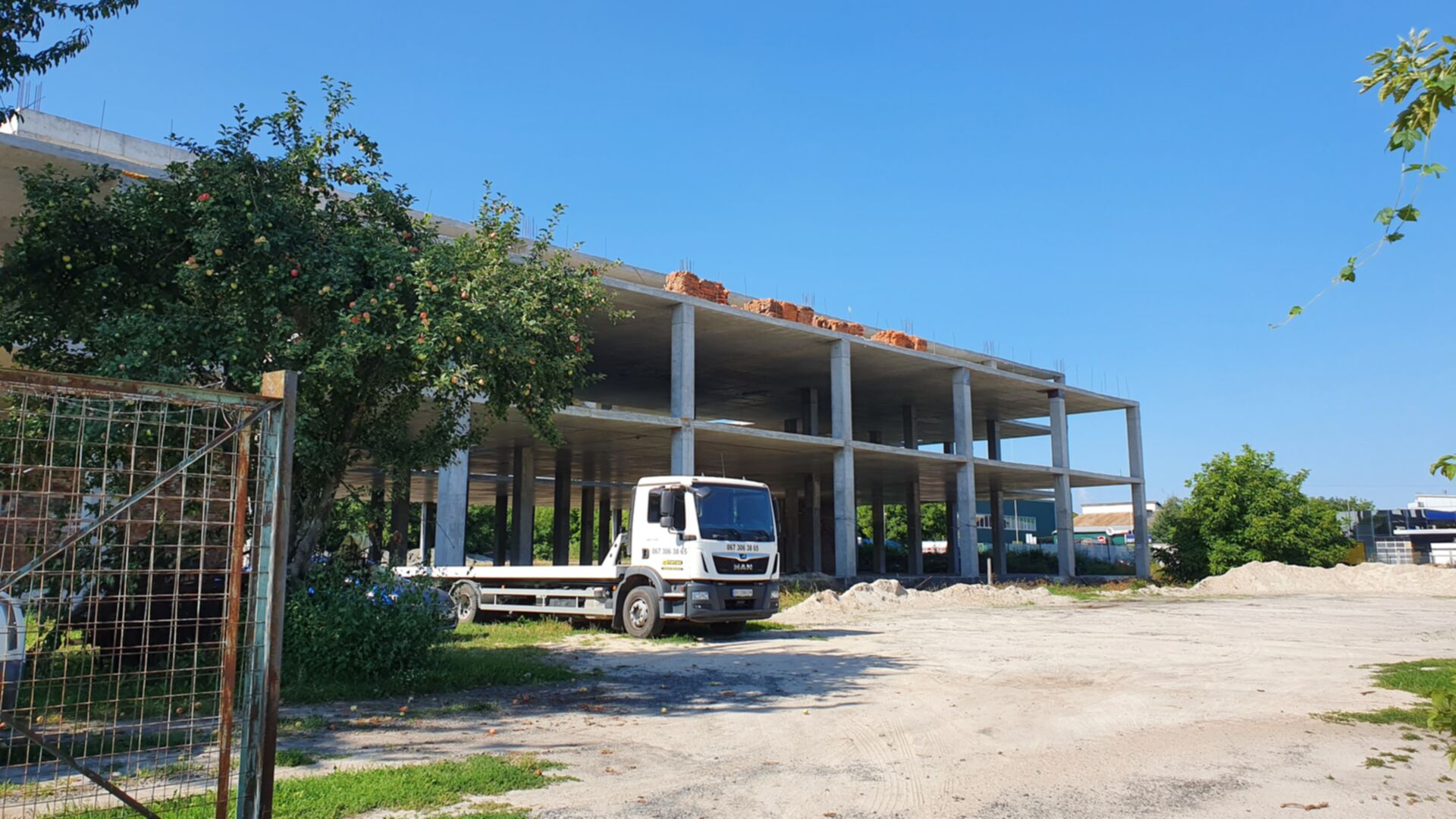 Состоянием на сентябрь 2021 года Торгово-офісний центр Terminal ход строительства фото 306818