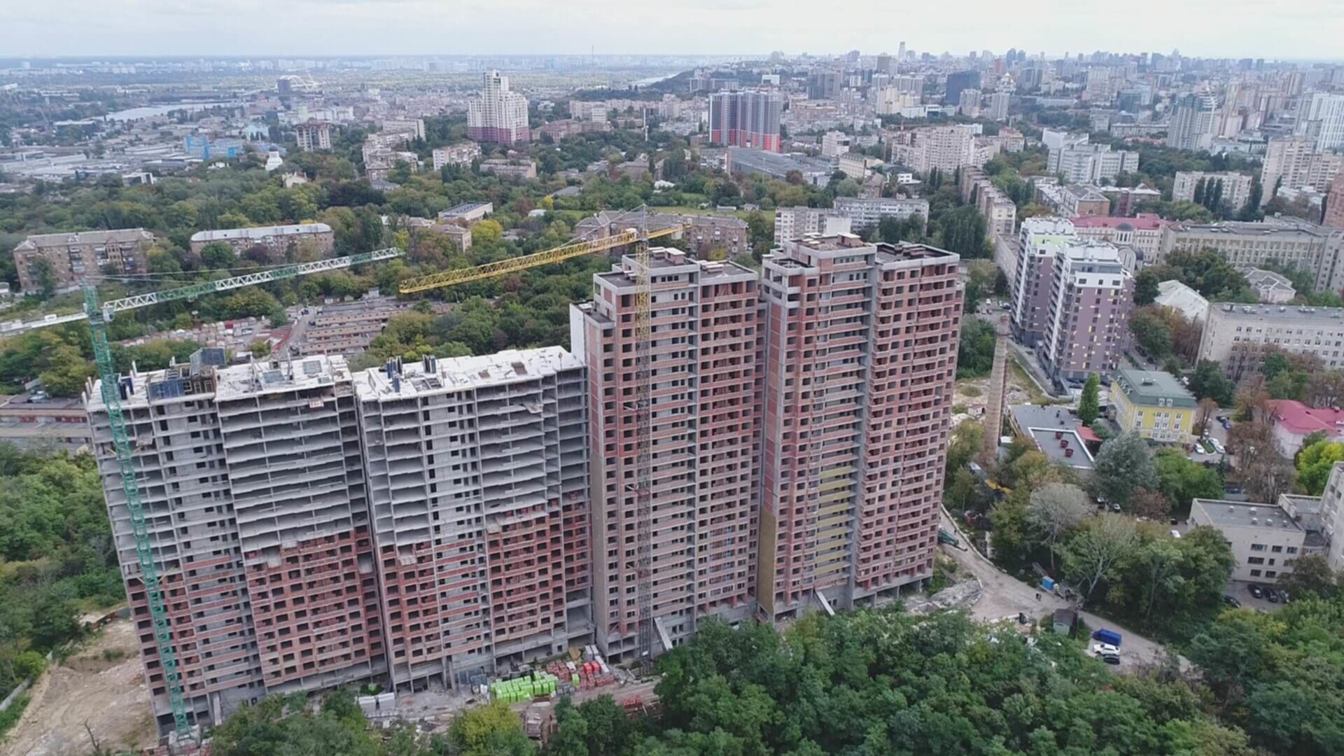 Станом на жовтень 2021 року ЖК Кирилівський Гай хід будівництва фото 317042