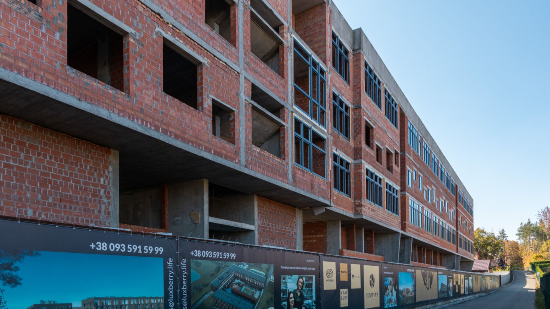 ЖК Luxberry lakes & forest хід будівництва фото 320320