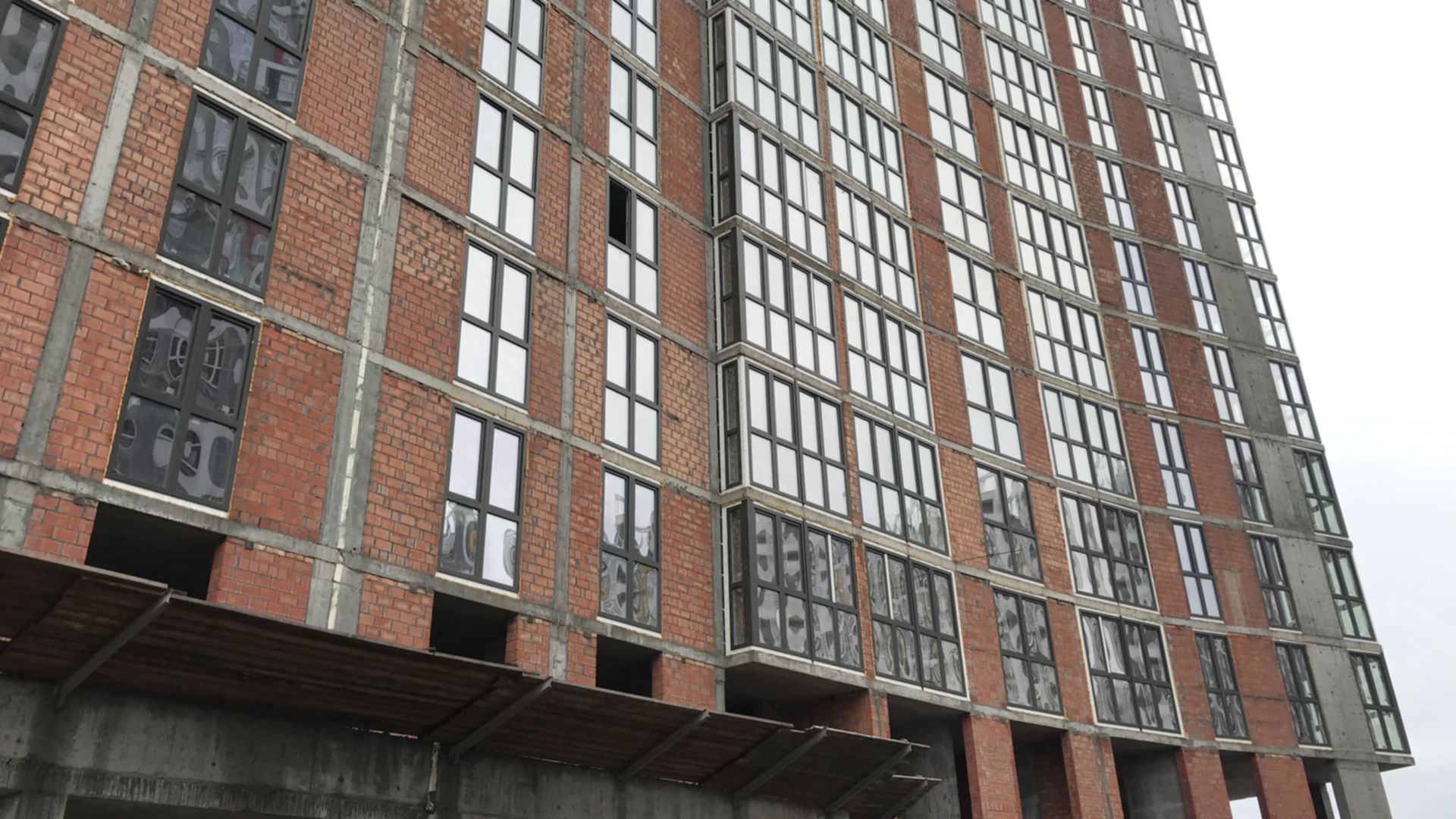 Состоянием на декабрь 2021 года ЖК ул. Евгена Маланюка (Сагайдака), 101 ход строительства фото 343083