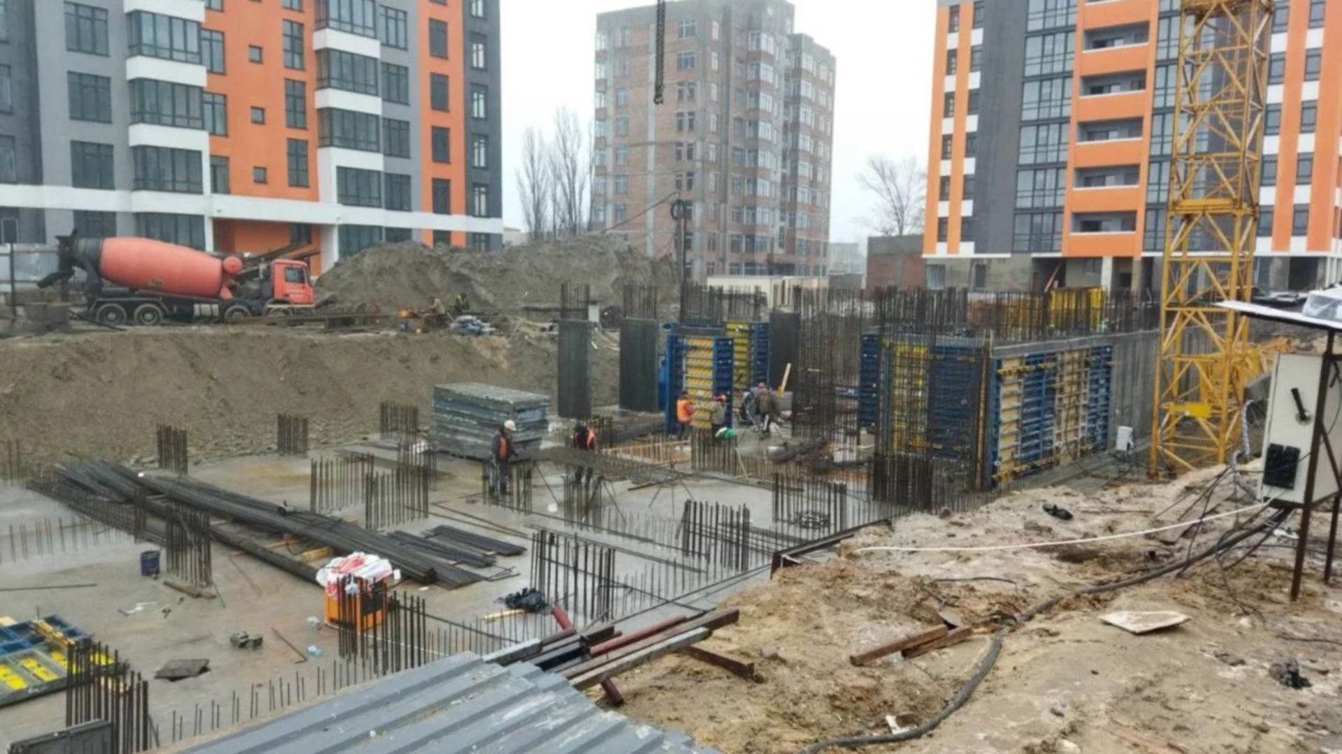 ЖК Maverick Residental Complex хід будівництва фото 353088
