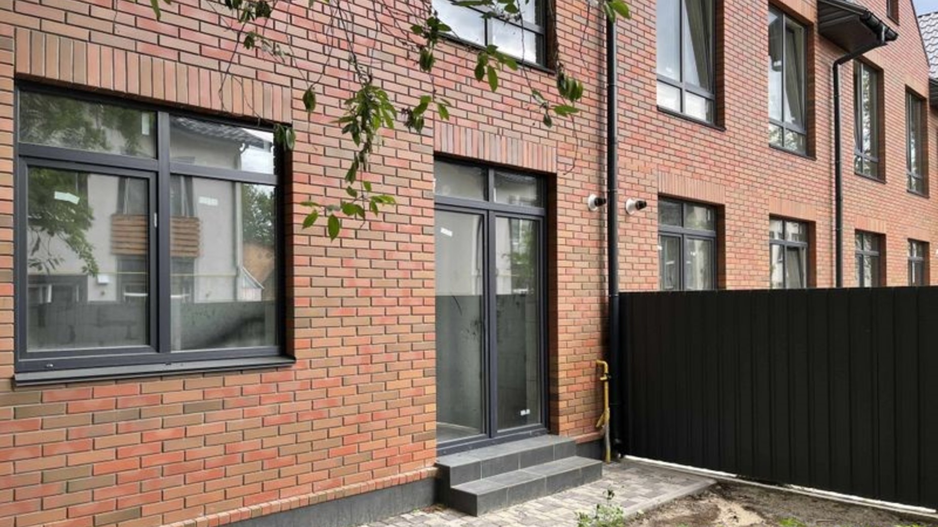 Таунхаус Brighton Garden фото 356359