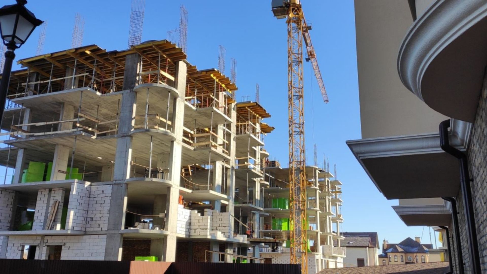 Состоянием на февраль 2022 года ЖК Садочок ход строительства фото 377153