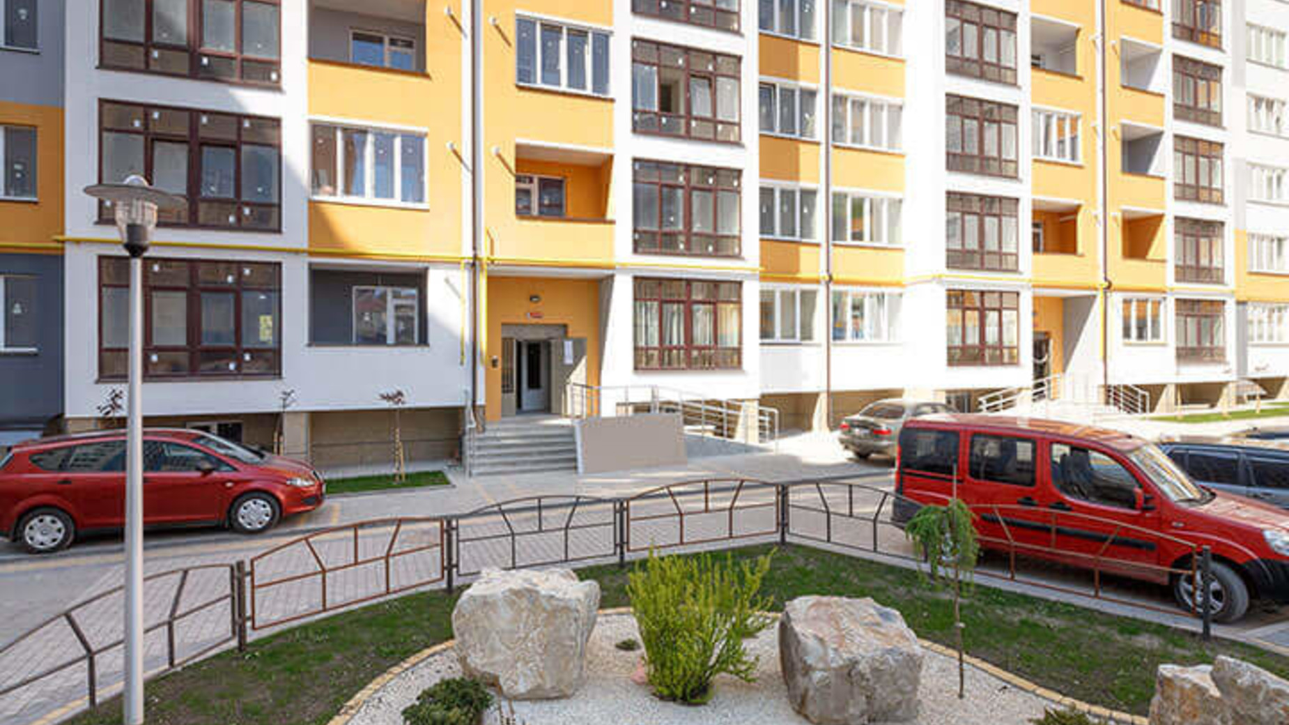 ЖК вул. Урожайна, 5  фото 383623