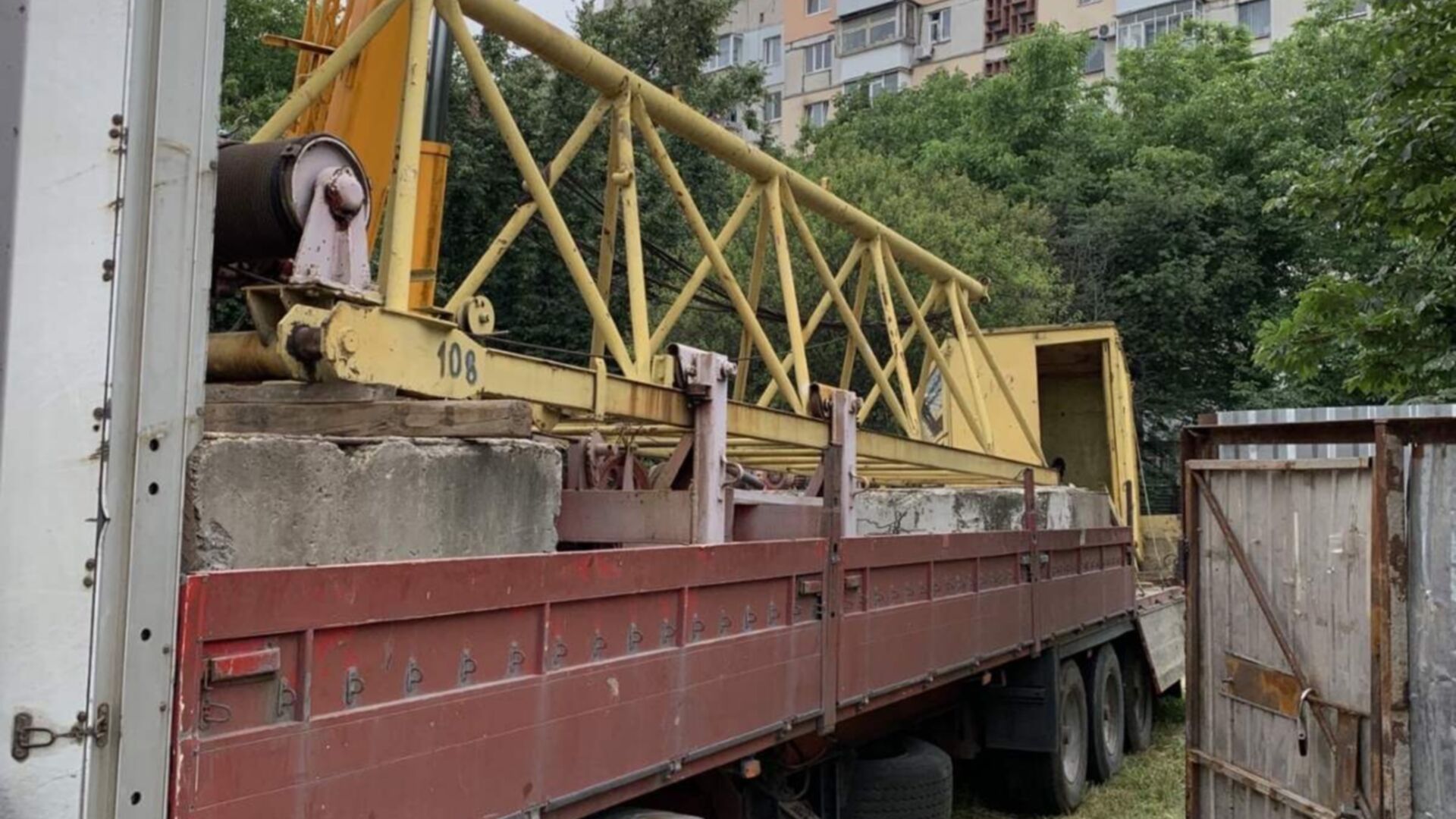 Станом на травень 2022 року ЖК вул. Героїв АТО, 81 хід будівництва фото 405371