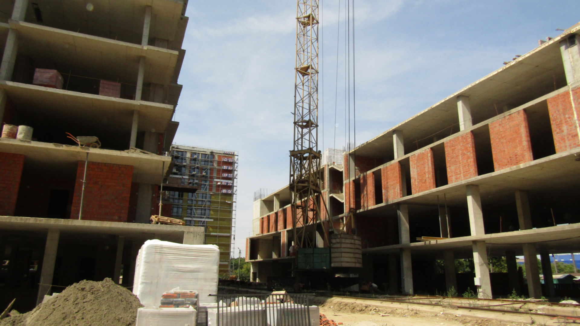 Состоянием на август 2022 года ЖК Crystal ход строительства фото 453877