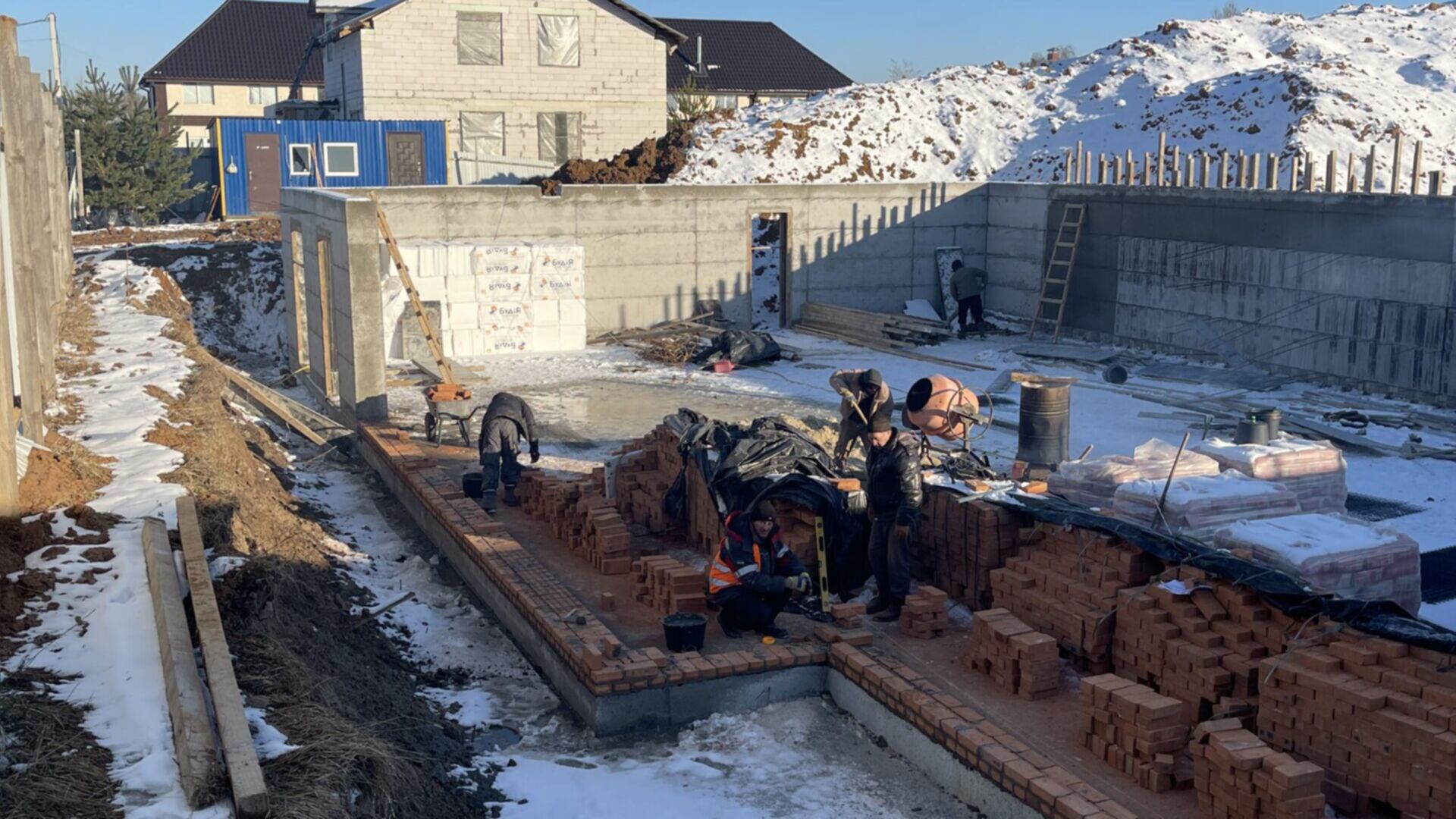 Станом на лютий 2023 року ЖК Міланж хід будівництва фото 547657