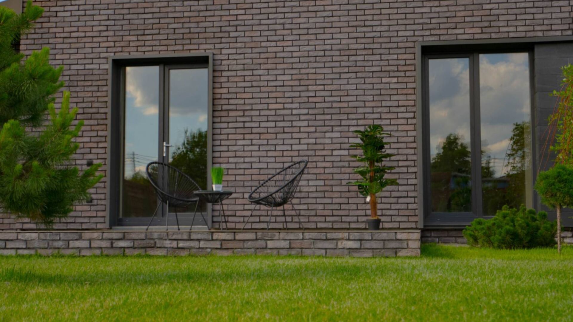 Состоянием на март 2023 года КГ BritanHouse ход строительства фото 552010