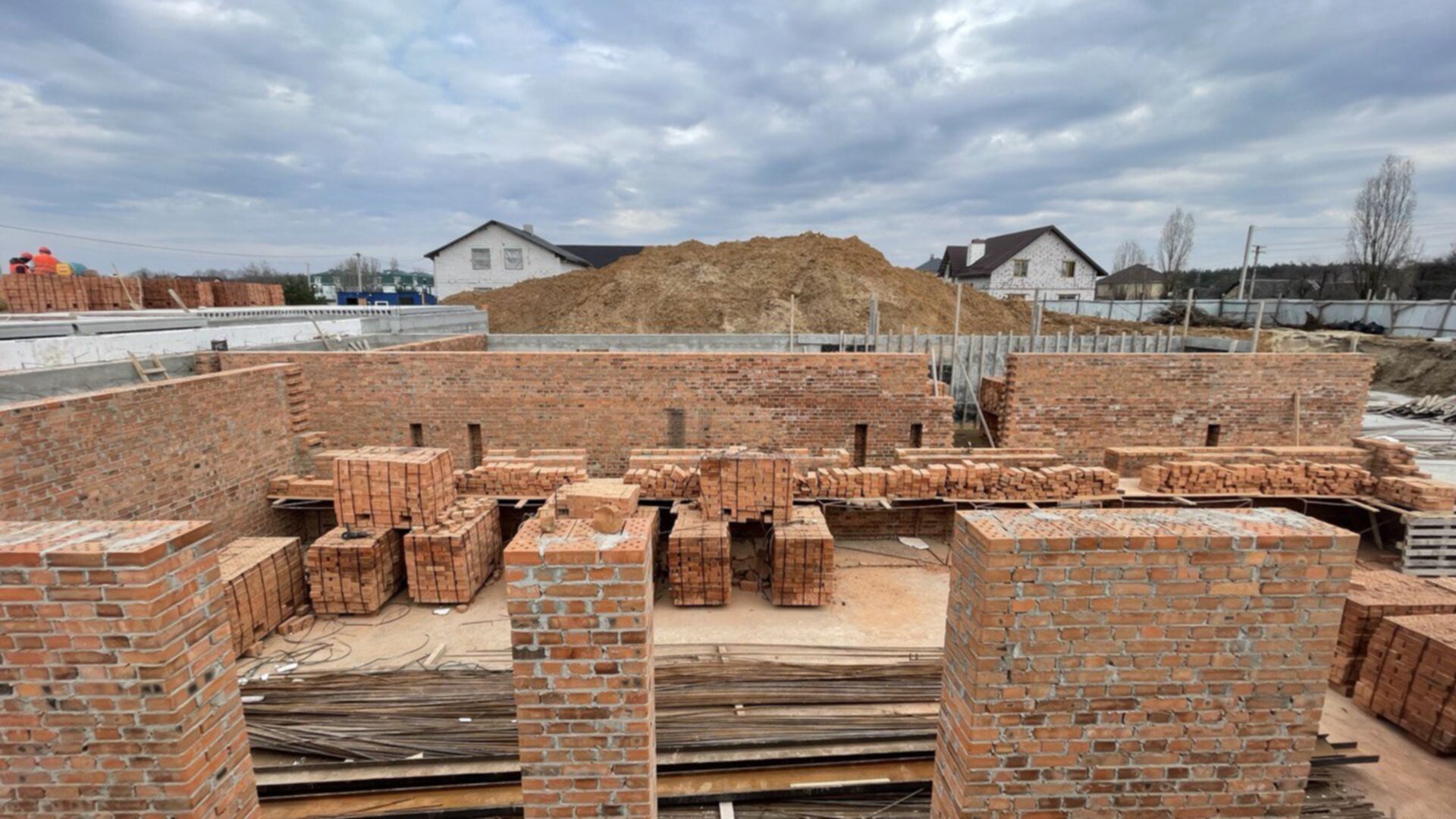 Станом на березень 2023 року ЖК Міланж хід будівництва фото 558378