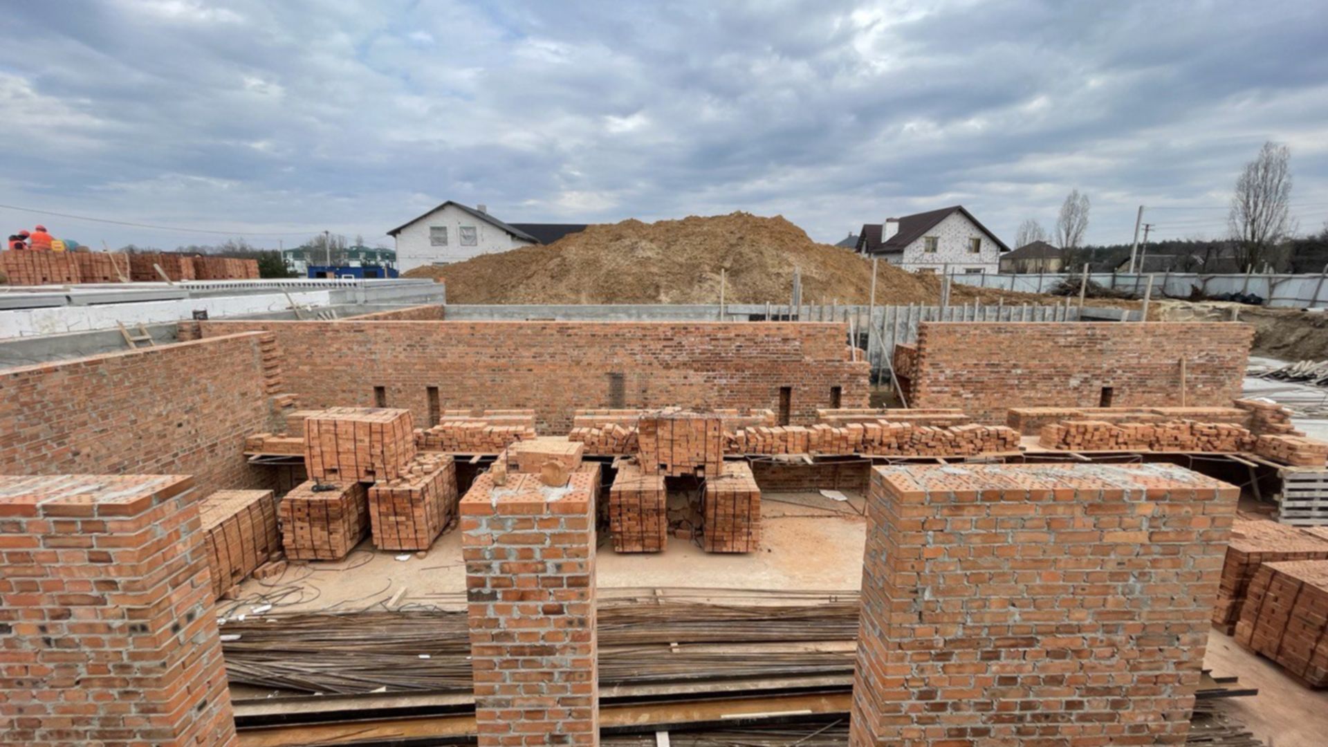 Станом на березень 2023 року ЖК Міланж хід будівництва фото 558391