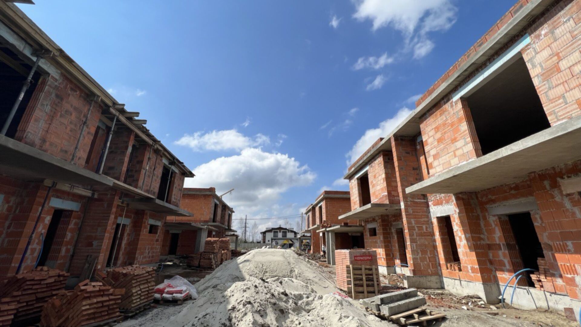 Станом на квітень 2023 року КМ Stone Village хід будівництва фото 563969