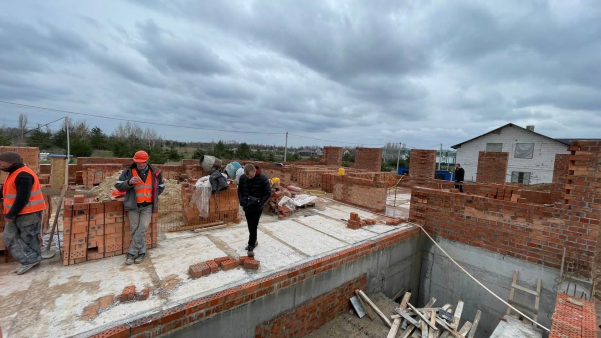 Станом на квітень 2023 року ЖК Міланж хід будівництва фото 564570