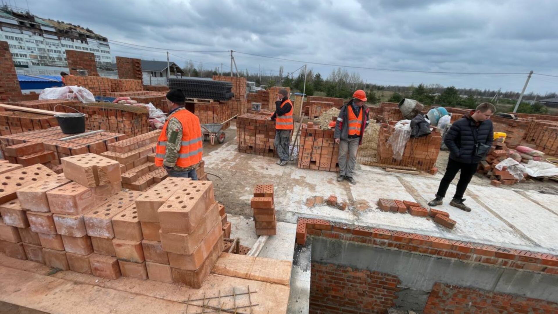 Станом на квітень 2023 року ЖК Міланж хід будівництва фото 564583