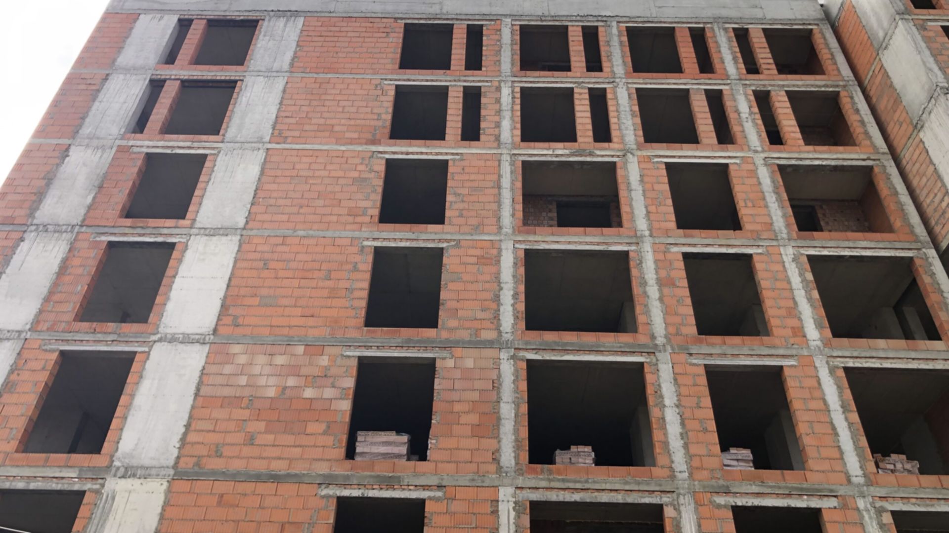 Станом на квітень 2023 року ЖК Весняний хід будівництва фото 574151