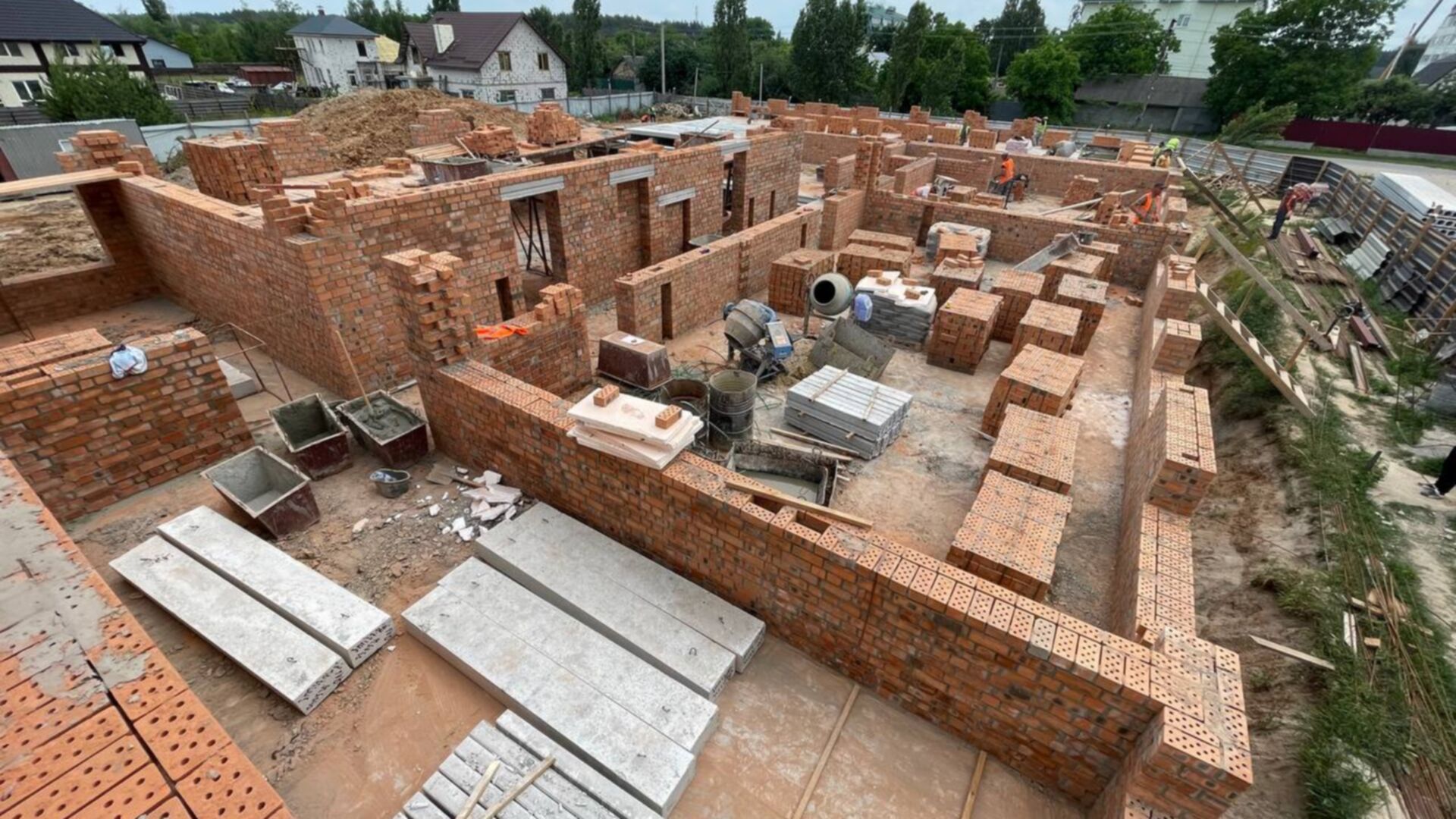 Станом на червень 2023 року ЖК Міланж хід будівництва фото 580215