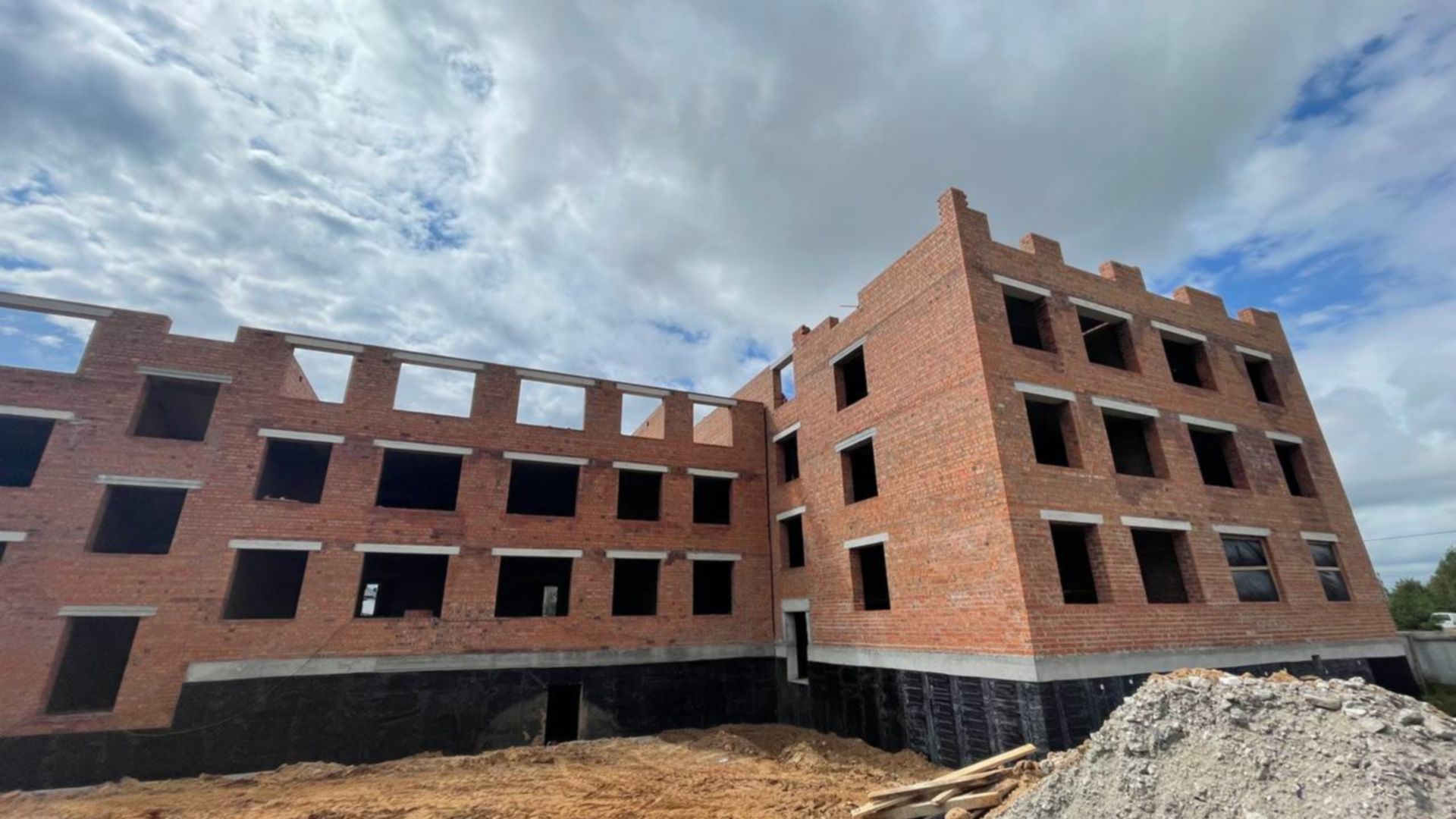 Станом на серпень 2023 року ЖК Міланж хід будівництва фото 595192