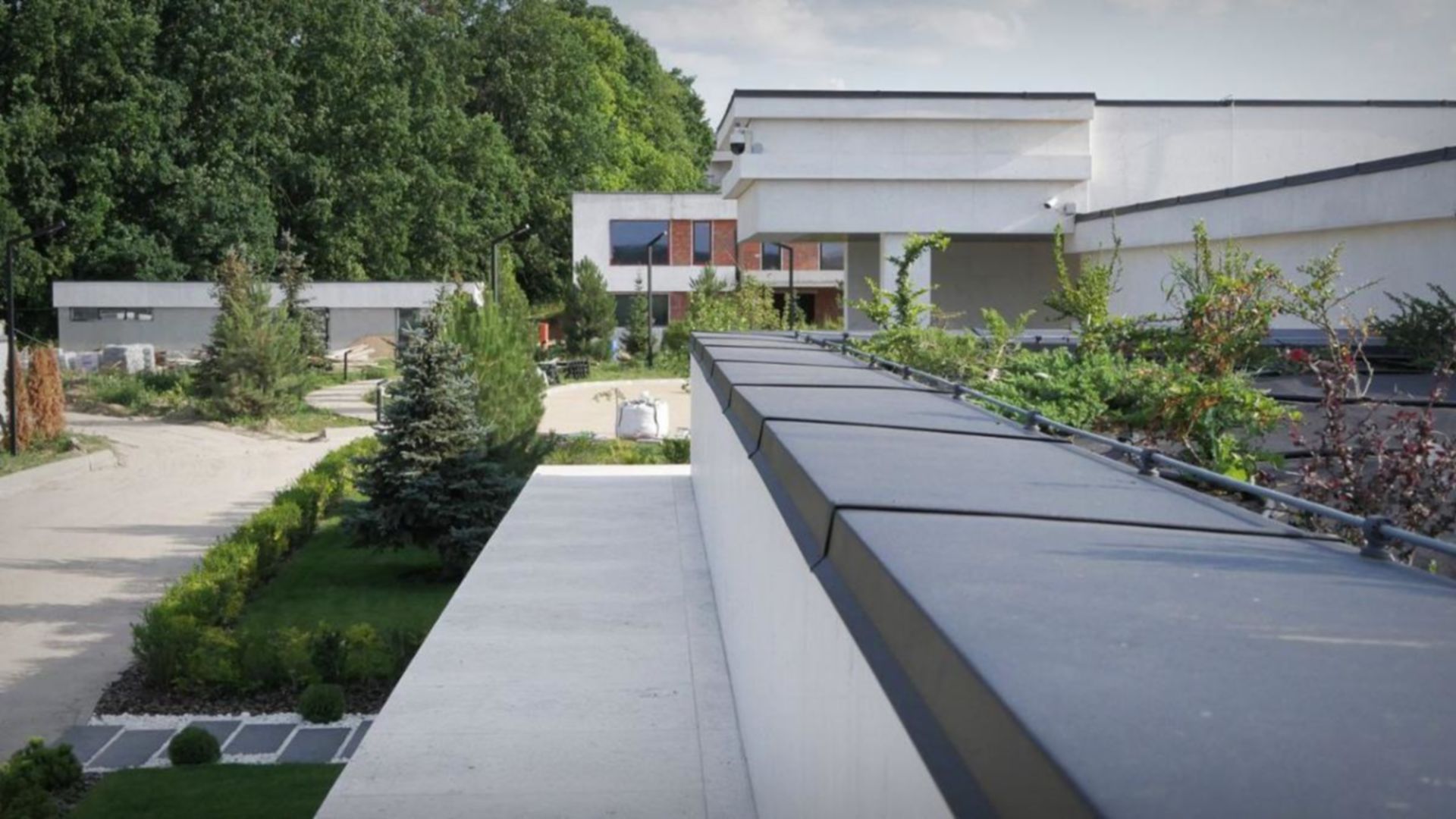 Состоянием на октябрь 2023 года КГ Obriy Family Club ход строительства фото 610753