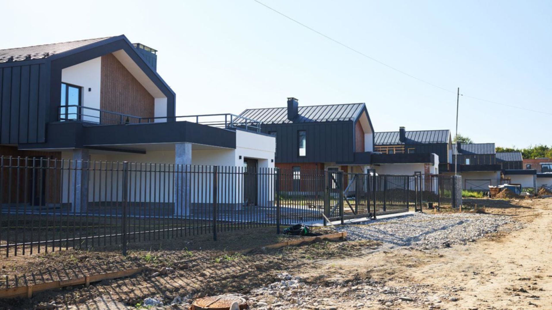 КМ Ozon village хід будівництва фото 610805