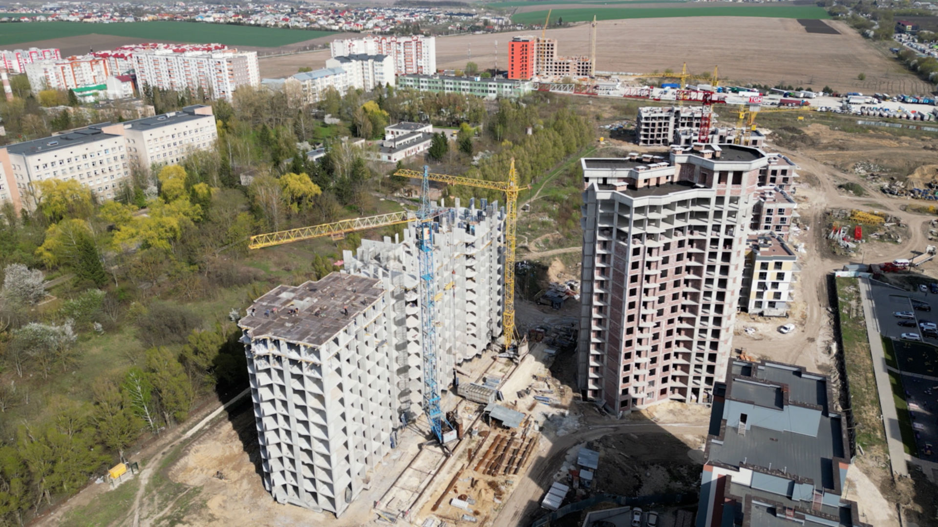 ЖК Варшавський мікрорайон, 8 черга хід будівництва фото 680764