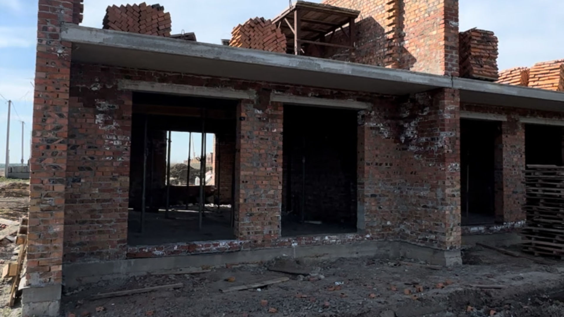 Станом на травень 2024 року Таунхаус Aurora Park хід будівництва фото 696877