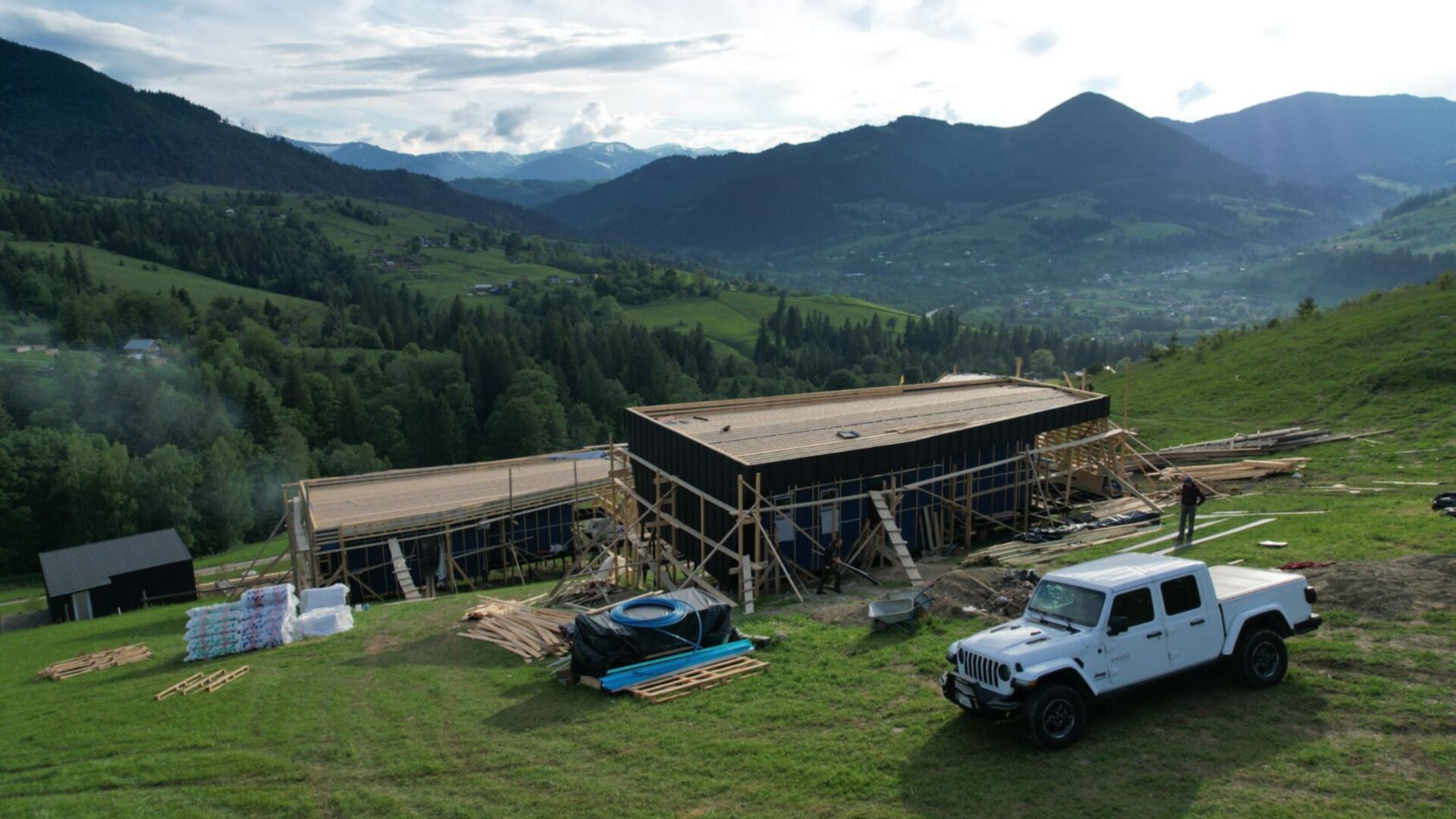 Состоянием на май 2024 года КГ Emshir Villas ход строительства фото 716218