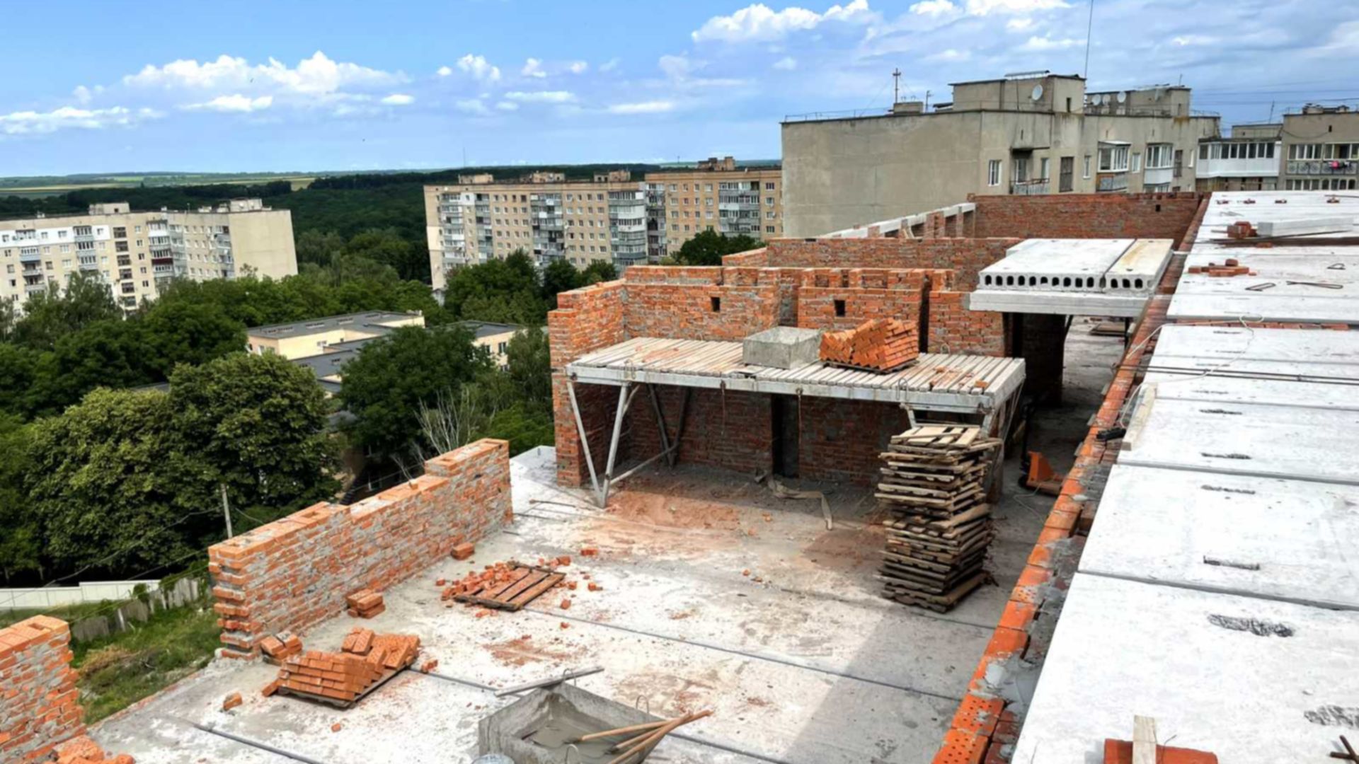 Состоянием на июнь 2024 года ЖК Smart Fort ход строительства фото 718279