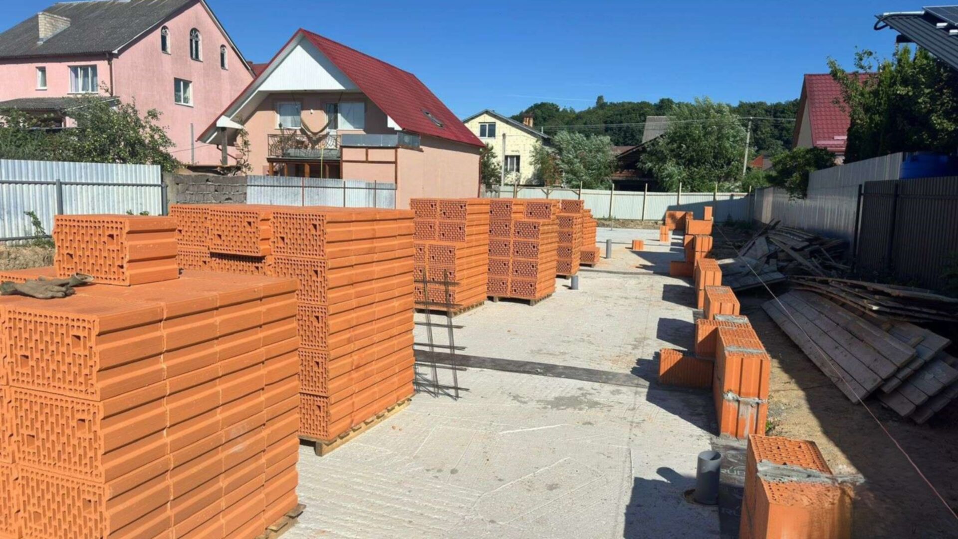 Станом на червень 2024 року Таунхаус 4 You хід будівництва фото 722244