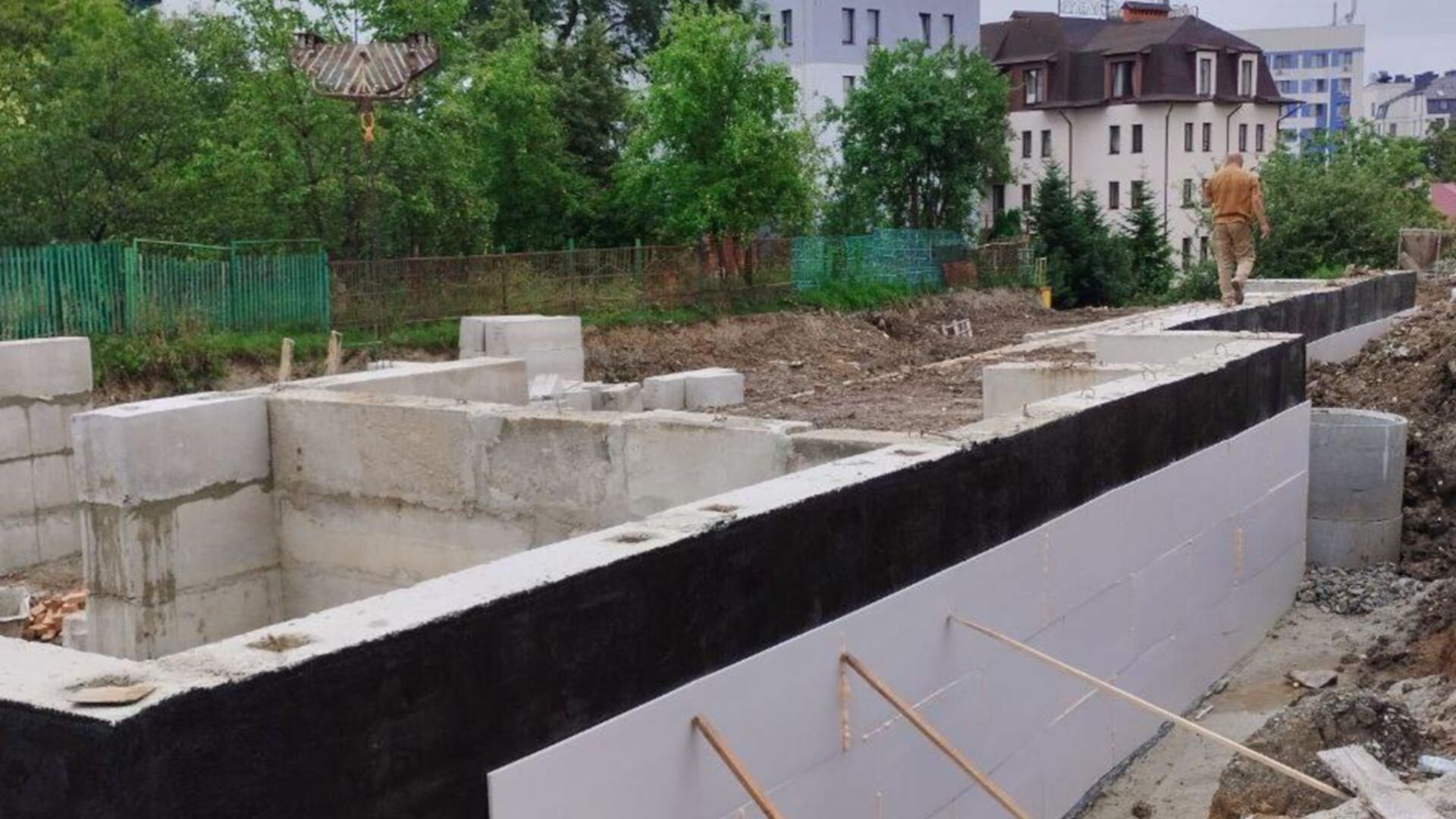 Состоянием на июль 2024 года ЖК ул. Бориславская, 20 ход строительства фото 731580