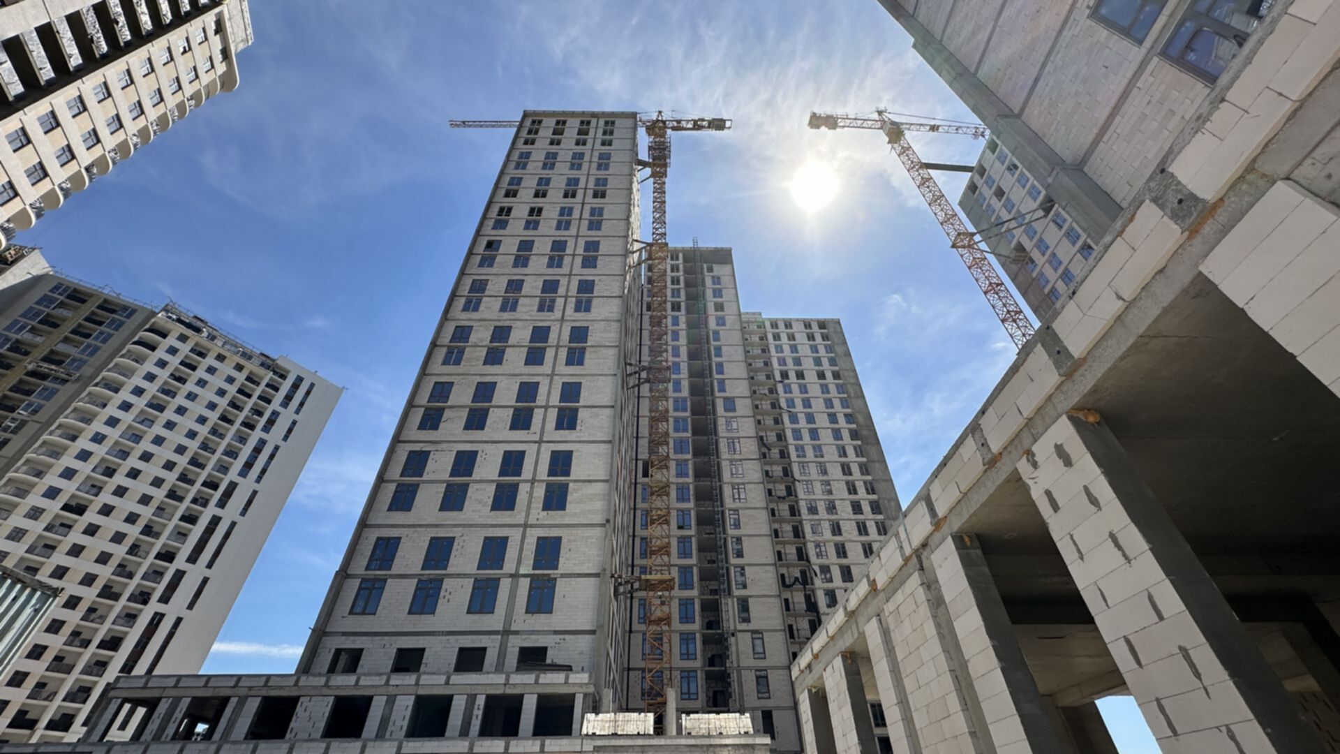 Состоянием на июль 2024 года БЦ Kadorr City ход строительства фото 739779